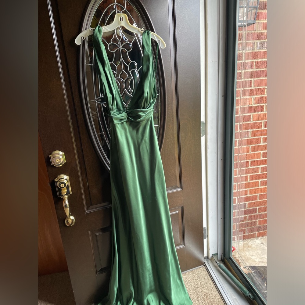 Caché green prom dress
